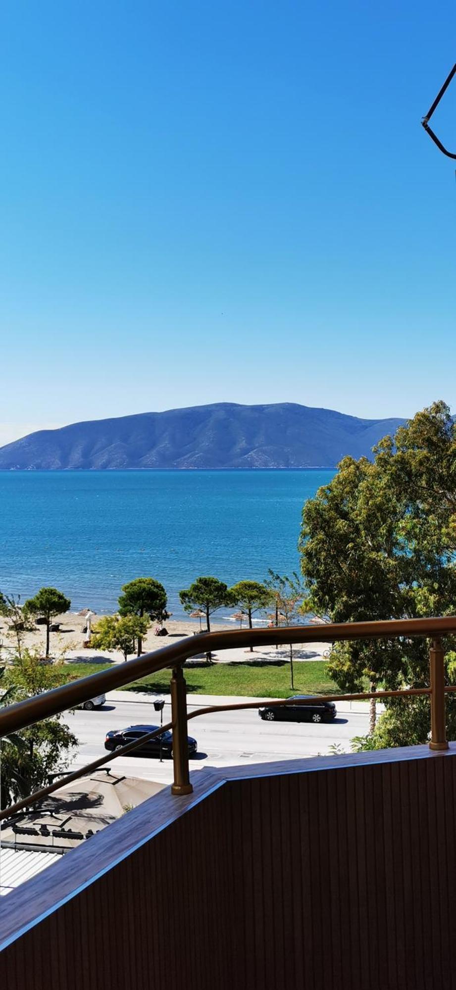 Duplex Lungomare Suites Vlorë Eksteriør bilde