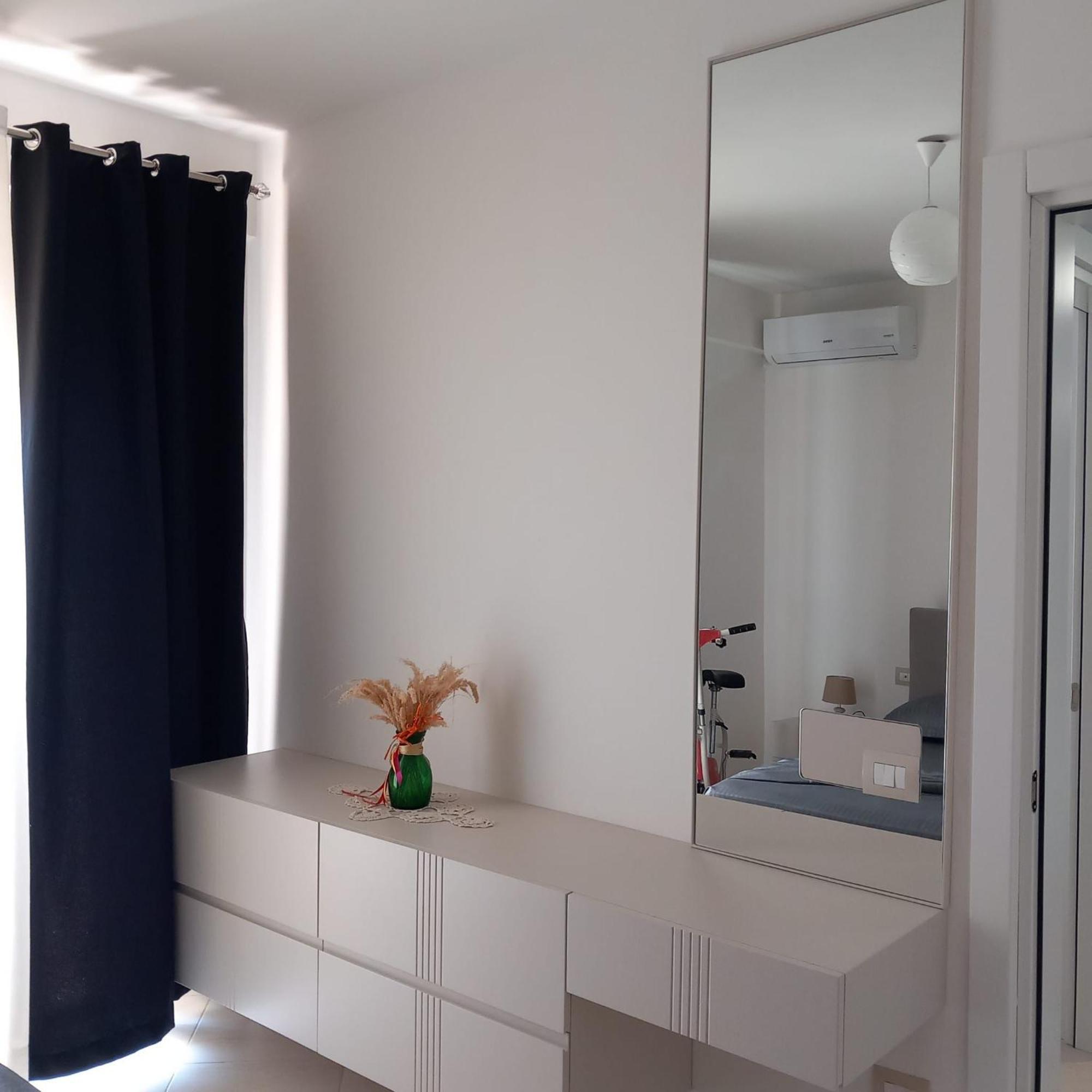 Duplex Lungomare Suites Vlorë Rom bilde